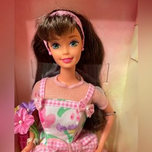 BARBIE Special Edition 🎀 Spring Petals 🎀 RARE Brunette